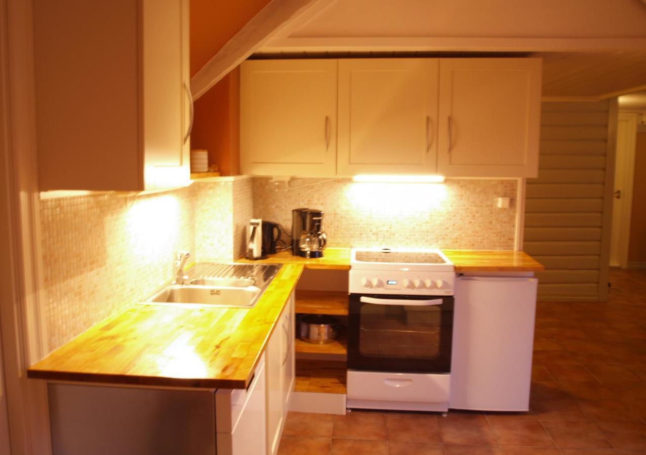 5 Bedrooms, Large Apartment With Nice View And Nature Herand Екстериор снимка