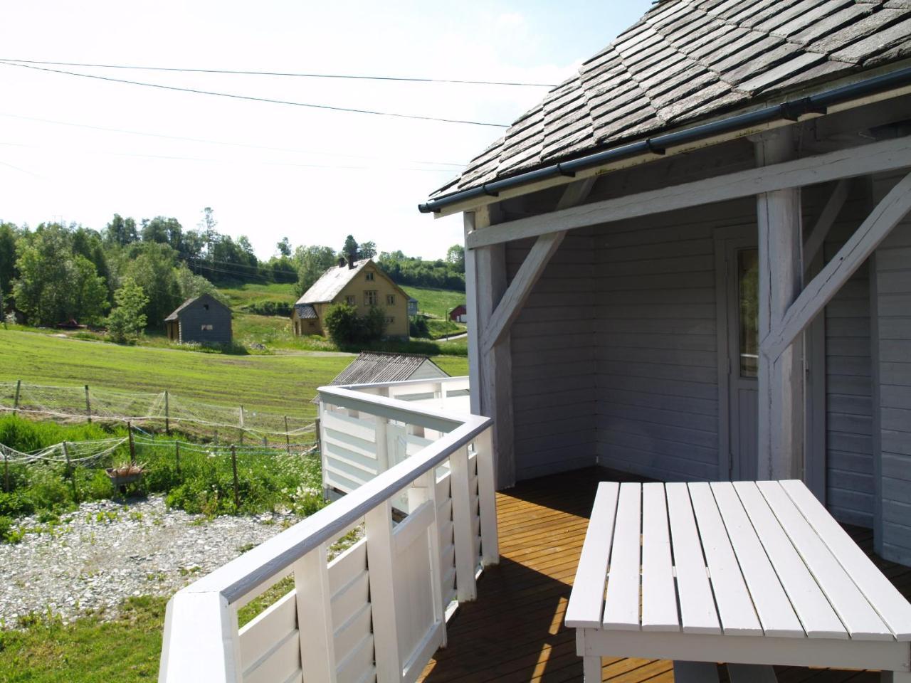 5 Bedrooms, Large Apartment With Nice View And Nature Herand Екстериор снимка